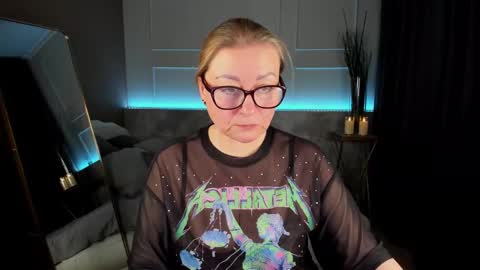 Snapshot of alexandra_kind chatting on 02-18-25, 09:09 Alexandra online show from 02-18-25, 09:09