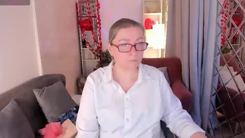 Snapshot of alexandra_kind chatting on 02-22-26, 09:02 Alexandra online show from 02-22-26, 09:02