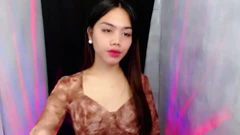 Snapshot of alexandralovely_9 chatting on 10-06-25, 05:10 Andrea online show from 10-06-25, 05:10