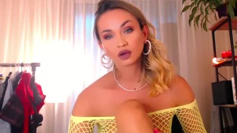alexandrawooow online show from 06-20-26, 05:05