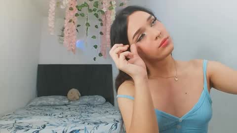 Snapshot of alexandre_chuad chatting on 04-23-26, 12:51 Alexa online show from 04-23-26, 12:51