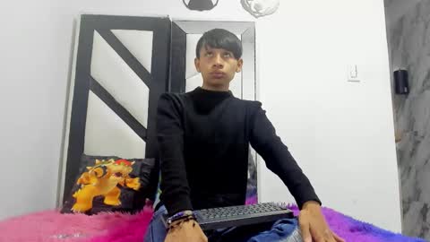 Snapshot of alexandro_bover chatting on 11-07-25, 07:25 Alexandro online show from 11-07-25, 07:25