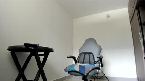 ALEX online show from 12-24-24, 05:44