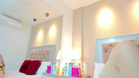 Alexa online show from 12-01-25, 04:39