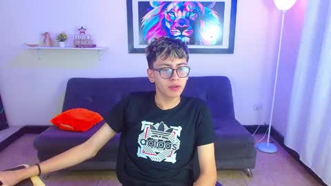 alex online show from 04-09-26, 01:49