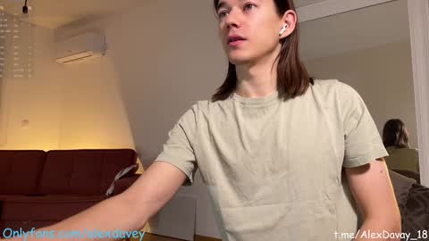 Snapshot of alexdavey chatting on 01-27-25, 07:56           online show from 01-27-25, 07:56