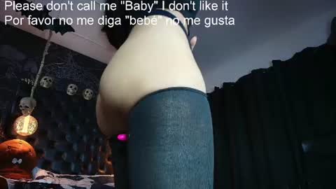 Snapshot of alexhoe_ chatting on 07-07-26, 06:45 Alex online show from 07-07-26, 06:45