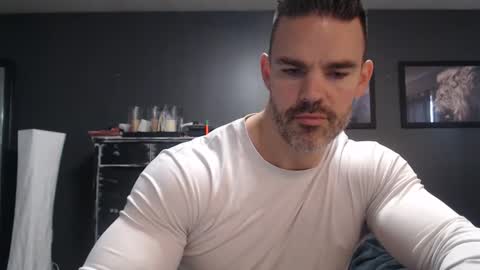 Alex online show from 11-18-25, 02:43