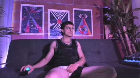 Snapshot of alexijacobs chatting on 10-03-25, 09:01 Alexi Jacobs online show from 10-03-25, 09:01