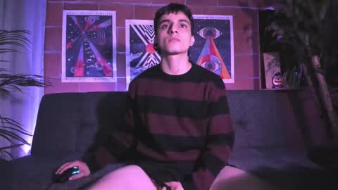 Snapshot of alexijacobs chatting on 10-08-25, 11:46 Alexi Jacobs online show from 10-08-25, 11:46