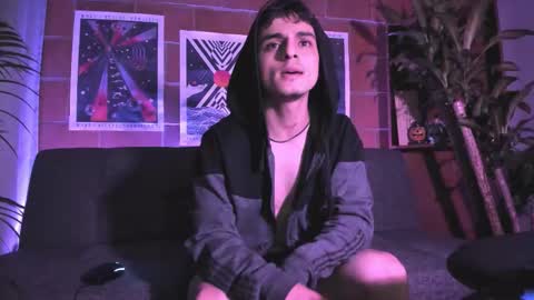 Snapshot of alexijacobs chatting on 10-18-25, 04:04 Alexi Jacobs online show from 10-18-25, 04:04