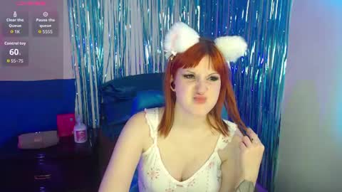 Snapshot of aleximka chatting on 06-26-26, 06:45 AleximkA online show from 06-26-26, 06:45