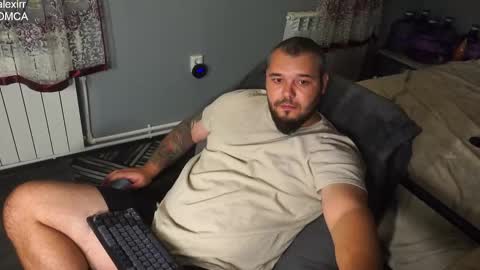 Alex online show from 10-28-25, 09:17