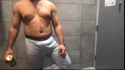 Snapshot of alexis69mm chatting on 02-12-25, 09:01 Alex online show from 02-12-25, 09:01