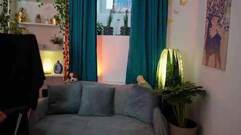 Snapshot of alexis_luv_ chatting on 09-26-25, 01:15 Alexis online show from 09-26-25, 01:15