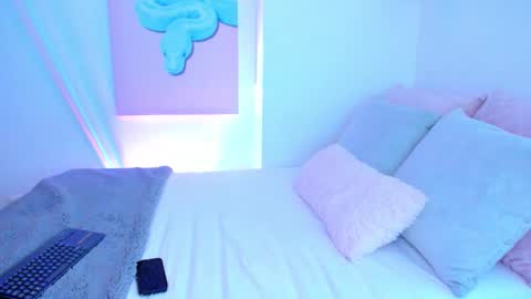 Alexiis 3 online show from 11-12-25, 11:21