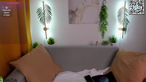 Snapshot of alexisl0ve chatting on 11-14-25, 04:38 Alexis Mon Tue Wed Thu Fri 7 GMT 0100am-0700am online show from 11-14-25, 04:38