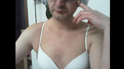 Alexia online show from 02-16-26, 08:38