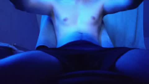 Snapshot of alexlex91 chatting on 07-06-26, 11:07 Alex online show from 07-06-26, 11:07