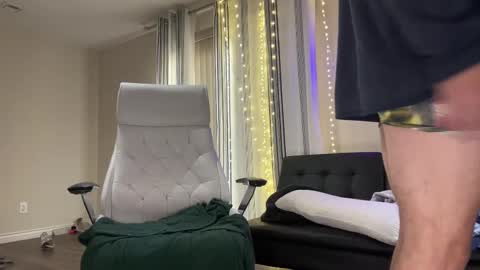 Alex Mann online show from 10-31-25, 05:03