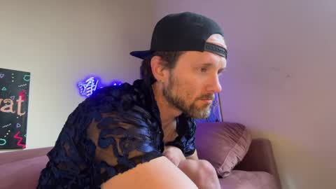 Alex Mann online show from 05-08-26, 05:40