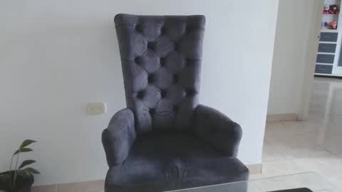 Maximuss online show from 12-21-24, 05:18