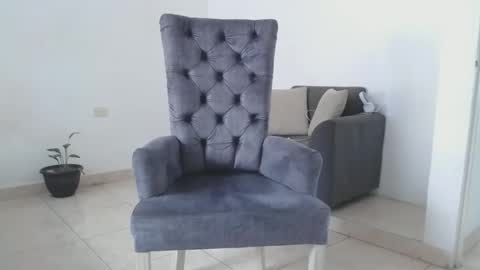 Maximuss online show from 01-26-25, 04:51