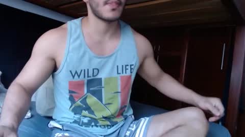 Snapshot of alexsb1998 chatting on 02-01-25, 10:44 alexsb1998 online show from 02-01-25, 10:44