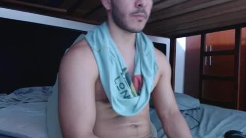 Snapshot of alexsb1998 chatting on 02-02-25, 10:35 alexsb1998 online show from 02-02-25, 10:35