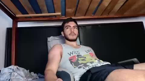 Snapshot of alexsb1998 chatting on 09-09-25, 04:12 alexsb1998 online show from 09-09-25, 04:12