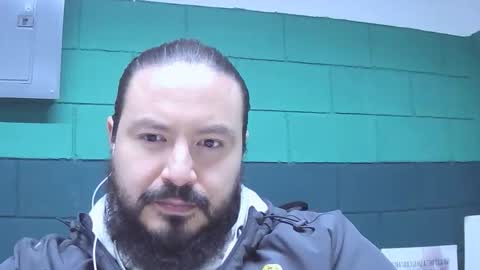 Snapshot of alextambet chatting on 12-02-25, 12:54 alextambet online show from 12-02-25, 12:54