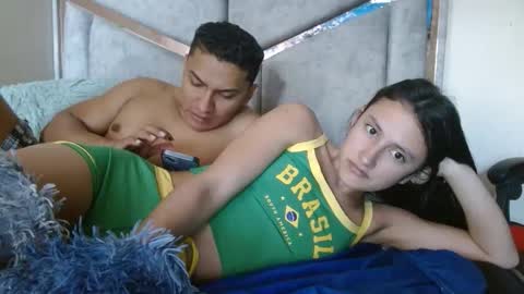 Snapshot of alexvsluisa chatting on 04-18-26, 04:55 alex y luisa online show from 04-18-26, 04:55