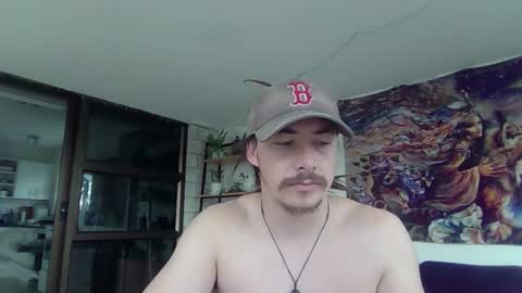 Snapshot of alexx1169 chatting on 01-19-25, 01:32 Alex online show from 01-19-25, 01:32