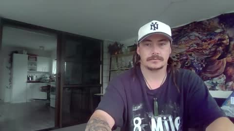 Alex online show from 04-05-26, 01:25