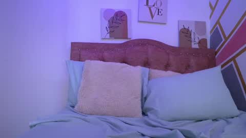 Snapshot of alexxa_cutie chatting on 06-03-26, 02:33 Alexxa online show from 06-03-26, 02:33
