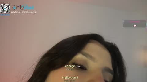 Snapshot of alexxa_dz chatting on 10-16-25, 01:06 online show from 10-16-25, 01:06