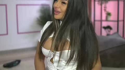 Snapshot of alexxiskye chatting on 04-21-26, 05:58 alexxiskye online show from 04-21-26, 05:58