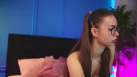 Alexxis Rae online show from 12-04-25, 04:33