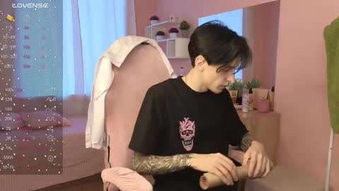 Alex online show from 09-26-25, 10:19