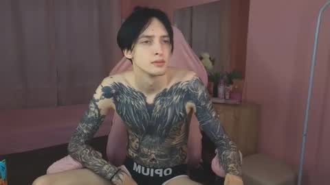 Alex online show from 11-25-25, 12:16