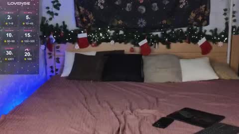 Alex online show from 12-17-25, 05:41