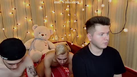 Snapshot of alexxx_d chatting on 12-09-24, 07:50 AlexDimaIgor online show from 12-09-24, 07:50