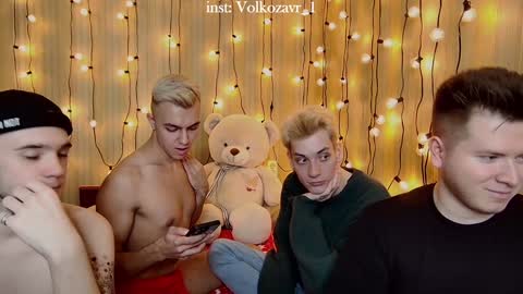 Snapshot of alexxx_d chatting on 12-10-24, 05:55 AlexDimaIgor online show from 12-10-24, 05:55