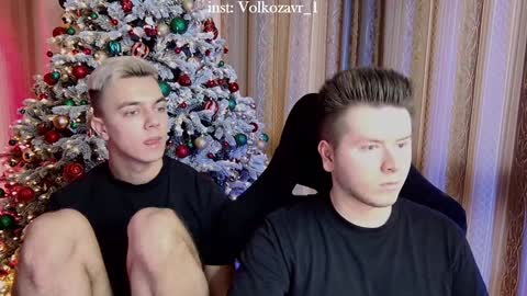 Snapshot of alexxx_d chatting on 12-23-24, 09:38 AlexDimaIgor online show from 12-23-24, 09:38