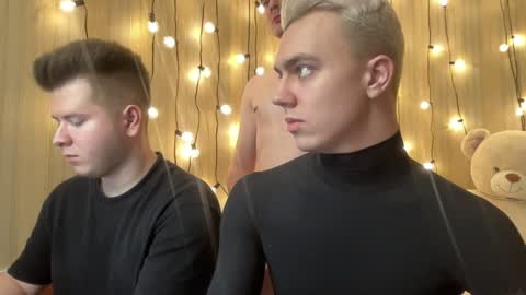 Snapshot of alexxx_d chatting on 01-05-25, 05:41 AlexDimaIgor online show from 01-05-25, 05:41