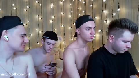 Snapshot of alexxx_d chatting on 01-31-25, 06:57 AlexDimaIgor online show from 01-31-25, 06:57