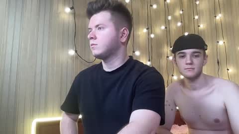 Snapshot of alexxx_d chatting on 02-01-25, 10:55 AlexDimaIgor online show from 02-01-25, 10:55