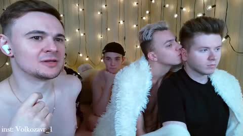 Snapshot of alexxx_d chatting on 02-08-25, 06:33 AlexDimaIgor online show from 02-08-25, 06:33