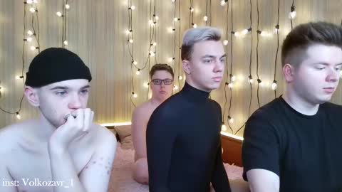 Snapshot of alexxx_d chatting on 03-01-25, 06:32 AlexDimaIgor online show from 03-01-25, 06:32