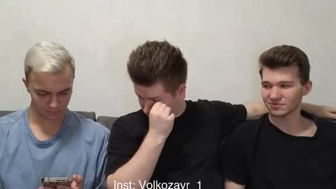 Snapshot of alexxx_d chatting on 09-10-25, 07:47 AlexDimaIgor online show from 09-10-25, 07:47